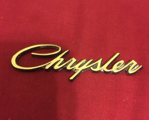 Genuine 1990-1991-1992-1993 chrysler imperial/new yorker gold trunk lid emblem
