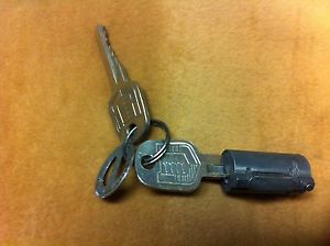 1952-1961 mercury,comet nos trunk lock cylinder w/ both original keys &amp; key tag