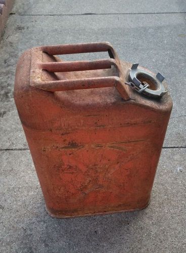 Vintage jerry can usmc 1977 gas fuel tank 4x4 off road red 5 gallon