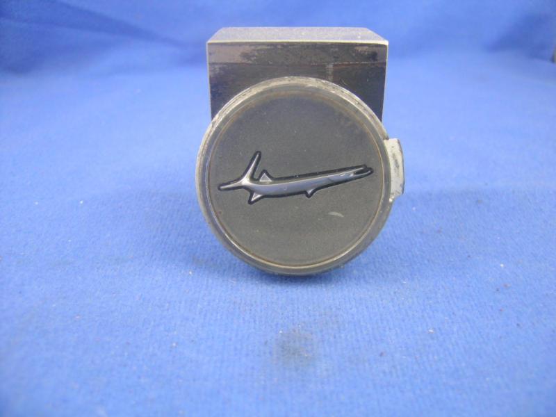 1968 1969  plymouth  barracuda formula s sport steering wheel mediation horn pad