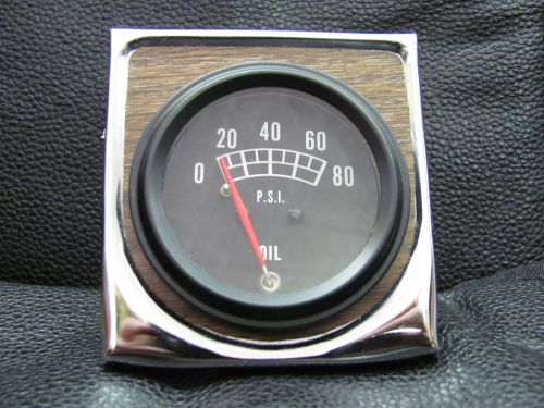 Vintage unused k-mart 6v - 12v woodgrain &amp; chrome illuminated oil pressure gauge