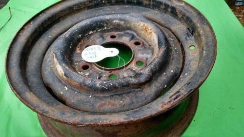 Vintage chevy  steel wheel 15x51/2 -  6 lug  3 nub hubcap holder