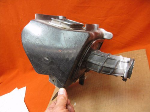 Honda xr200r 1988 - air box filter housing