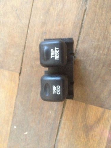 98-02 olds intrigue trip meter control switch