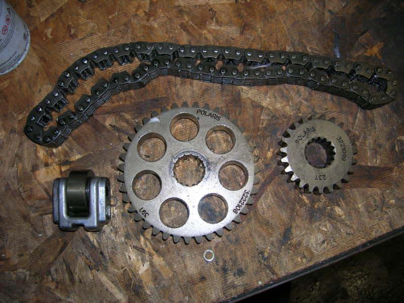 Polaris switchback edge 700 gears and chain for gear box with chain tensioner