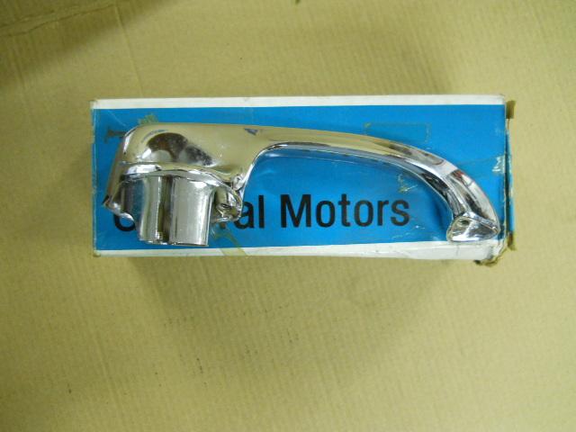 nos door handle gm 9702886 chevy 62-66 corvette 63-64 right side rh new in box, US $75.00, image 1