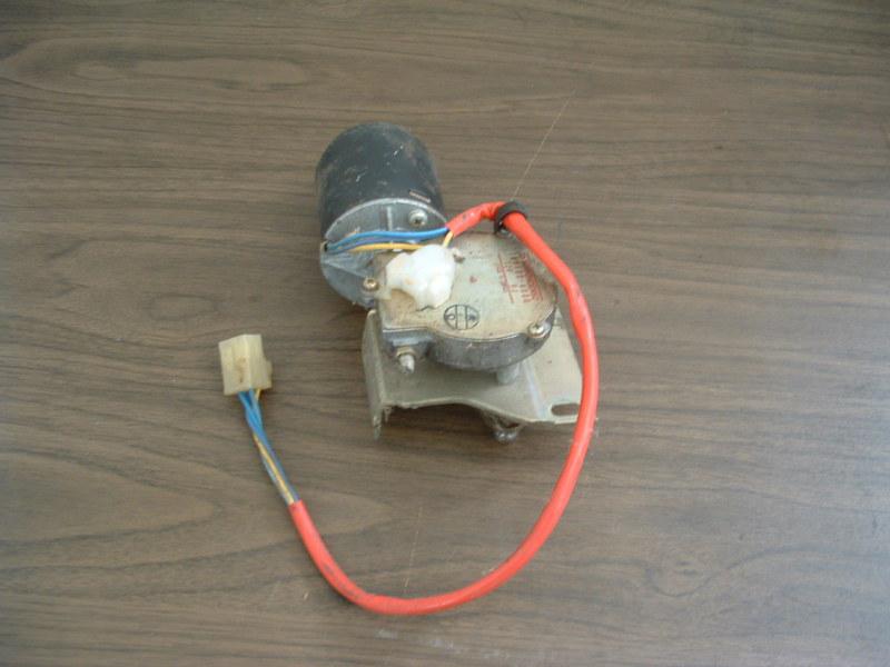 Sell SUZUKI SAMURAI WINDSHIELD WIPER MOTOR EXCELLENT WORKING CONDITION