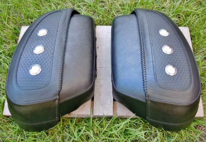 Sell Harley Davidson OEM Softail Deluxe Locking Rigid FLSTNI Saddlebags