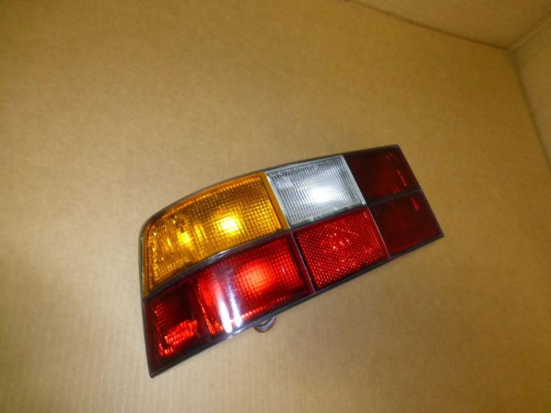Sell PORSCHE 944 951 924 TURBO TAIL LIGHT LENS ASSEMBLY with BULB