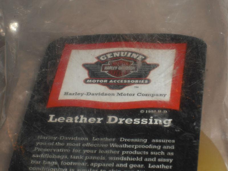 Sell NEW GENUINE HARLEY DAVIDSON MOTOR ACCESORIES LEATHER DRESSING 2.5