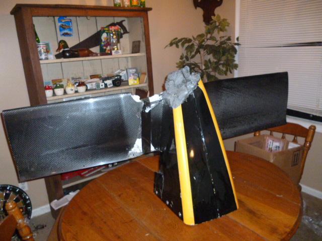 Wrecked indy car nose assembly by dallara carbon fiber indy lights racing race