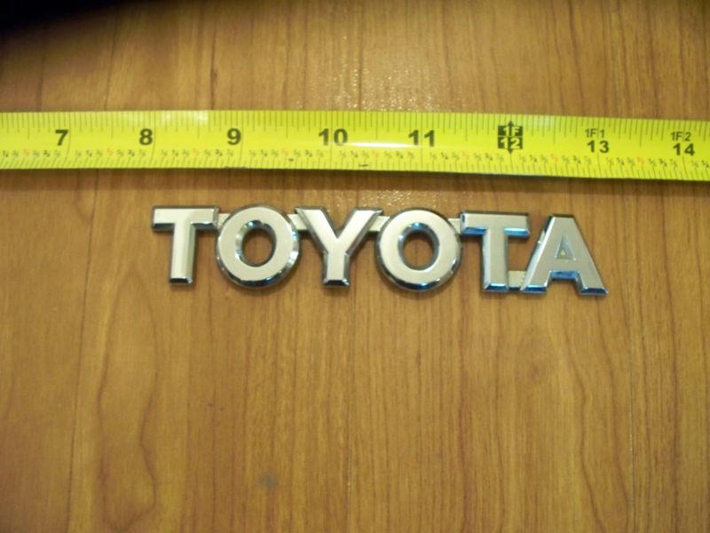 Toyota emblem