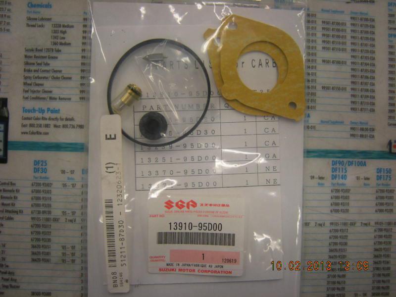 Sell SUZUKI OUTBOARD TWO STROKE CARB KIT 1391095D00 in Largo, Florida