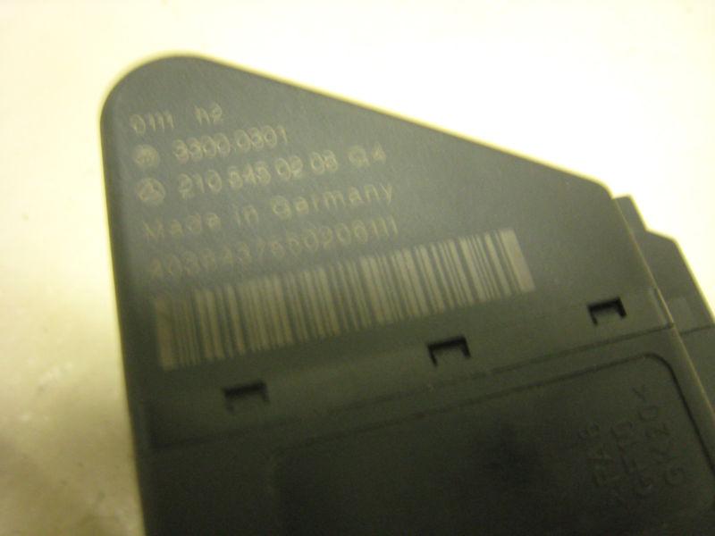 Sell MB MERCEDESBENZ W210 IGNITION SWITCH 2105450208 in Pompano Beach