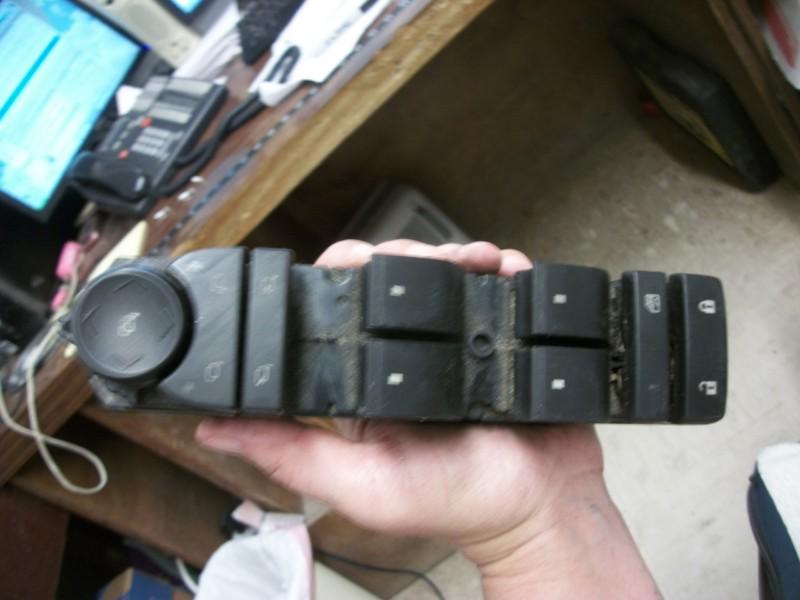 07 08 09 10 11 12 chevy tahoe left front door window switch __ w/ opt dl3 348207