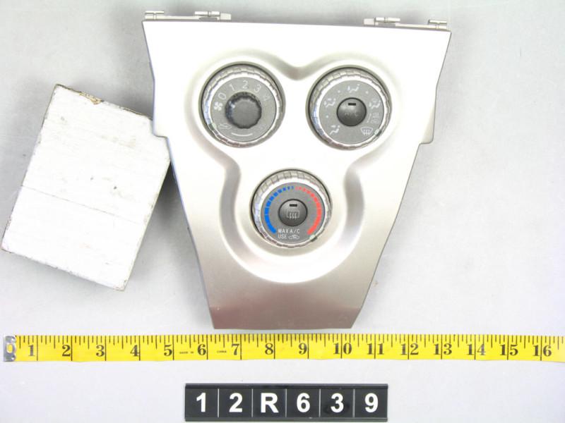 07 yaris temperature climate control ac heat unit panel switch 12r639