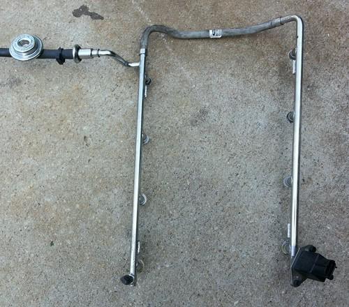 2003 2004 ford mustang cobra fuel rail 