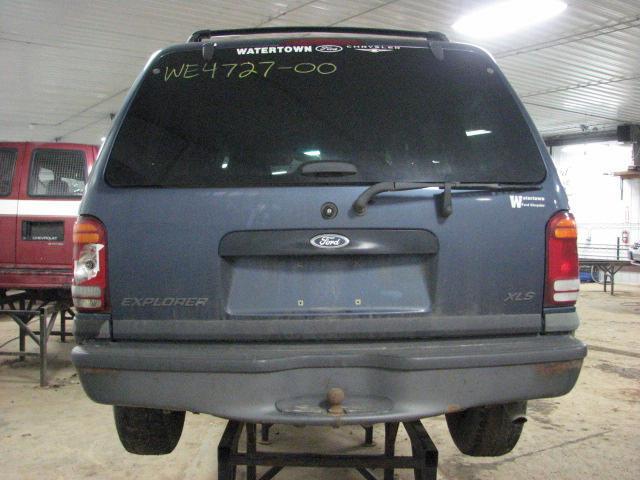 2000 ford explorer outer tail light lamp right