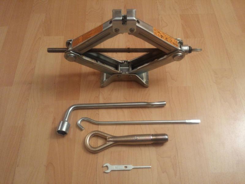 Purchase FORD TIRE CAR JACK WITH LUG WRENCH ORIGINAL OEM FACTORY LIFT BCP917080CB in Glendale