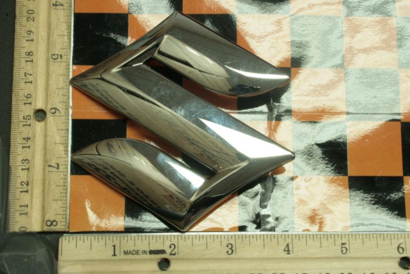 Suzuki chrome badge oem emblem 77811-54gc0 item # 52163122