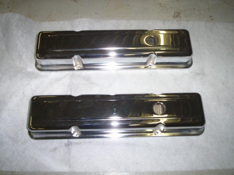 Purchase 350 Chevy valve covers in Churubusco, Indiana, US, for US 25.00