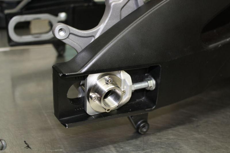 Purchase GSXR 600 2011 / 2013 Racing Rear Wheel Quick Change Kit in