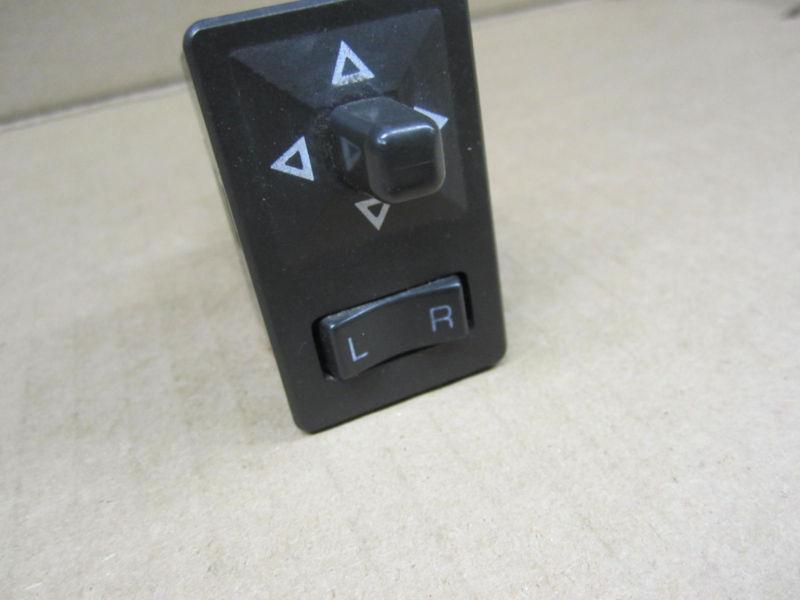 Nissan maxima 87-88 1987-1988 power mirror switch