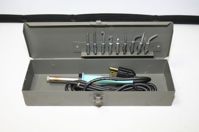 Weller soldering iron  w60p in metal case nos with tips