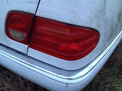 Mercedes e320 brakelight , taillight left or right outer