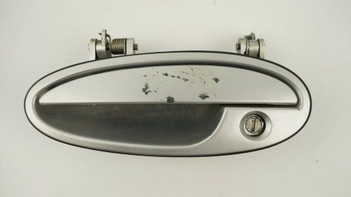 Chevrolet classic front left lh door handle exterior outer oem  2004 2005