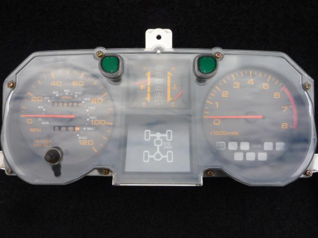 Montero instrument gauges cluster speedometer w/only 39,704 miles part# mr190996