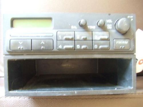 Nissan bluebird 1990 radio [0461100]