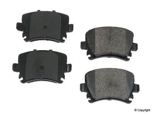 Audi vw rear disc brake pad set 1k0698451f