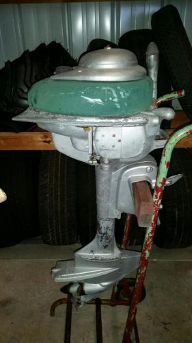 Outboard boat motor