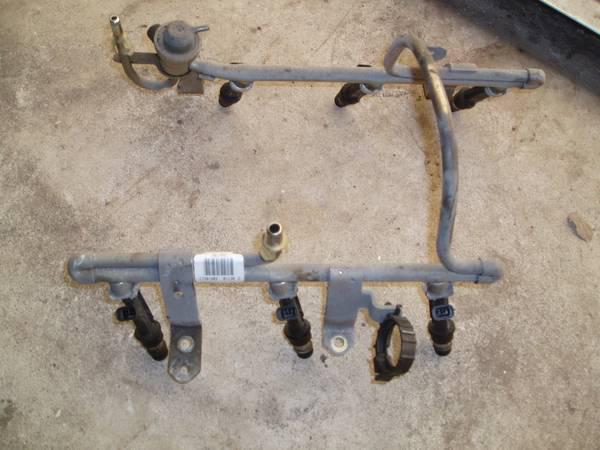 2001 buick regal fuel injectors and fuel rail 3800 3.8 