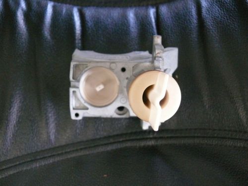 Gm oem 26036474 steering column-lock module