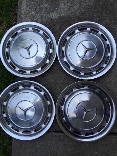 Mercedes benz 14&#034; hubcaps