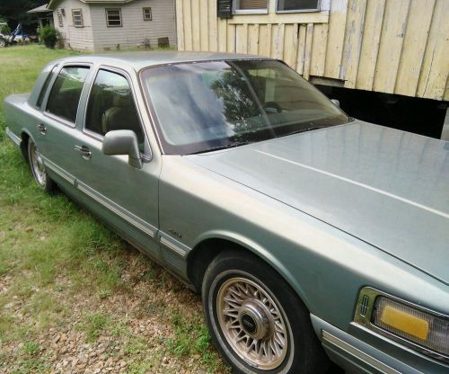 1995 lincoln town car