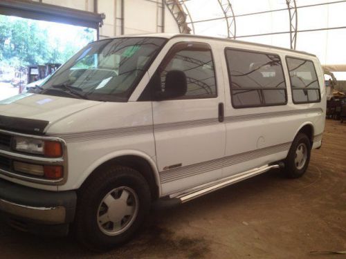 Air flow meter fits 94-02 camaro 2367709