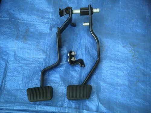 Ford.70-76 maverick,comet.oem clutch &amp; brake pedals,w/spring bracket