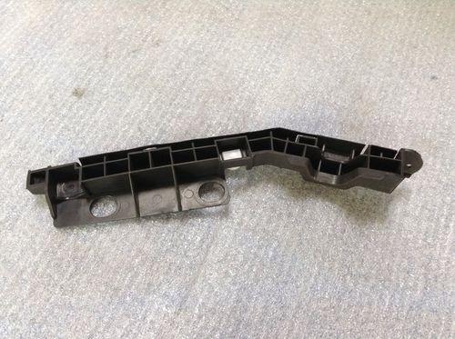 Genuine gm 96804099 left (drivers side) front bumper fascia side bracket spicer