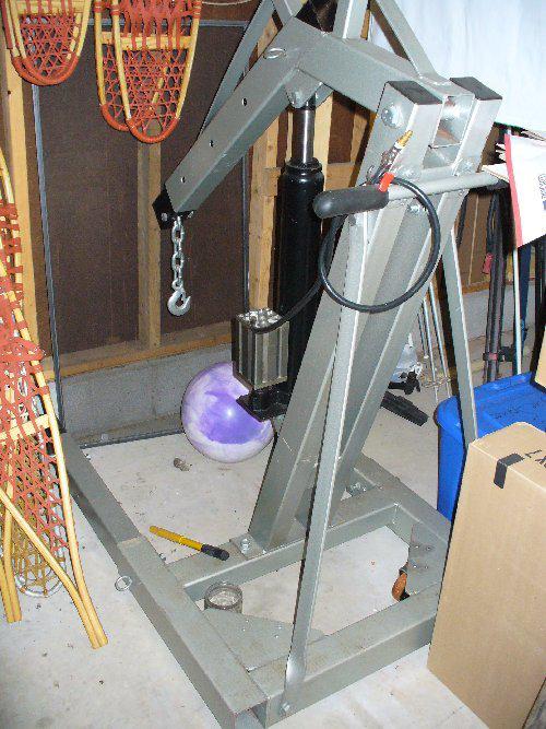 2 ton pneumatic/hydralic engine hoist larin bought,never used