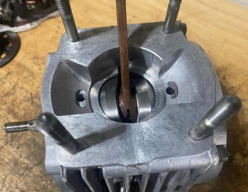 YAMAHA KT100 ENGINE /MOTOR LOWER CASE CRANKCASE ASSEMBLY Vintage KYLE ADKINS, US $99.99, image 11