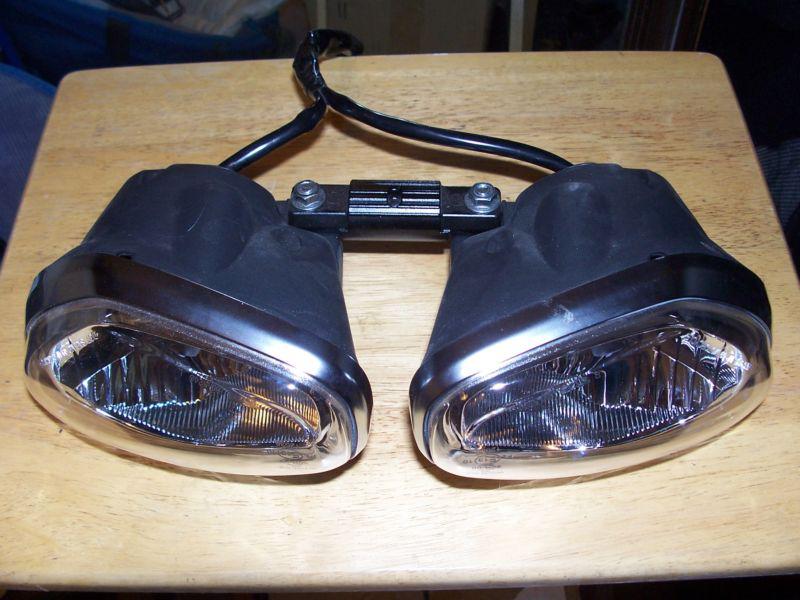 TRIUMPH STREET TRIPLE 675 GENUINE T2701952 HEADLIGHT ASSEMBLY, US $199.00, image 2