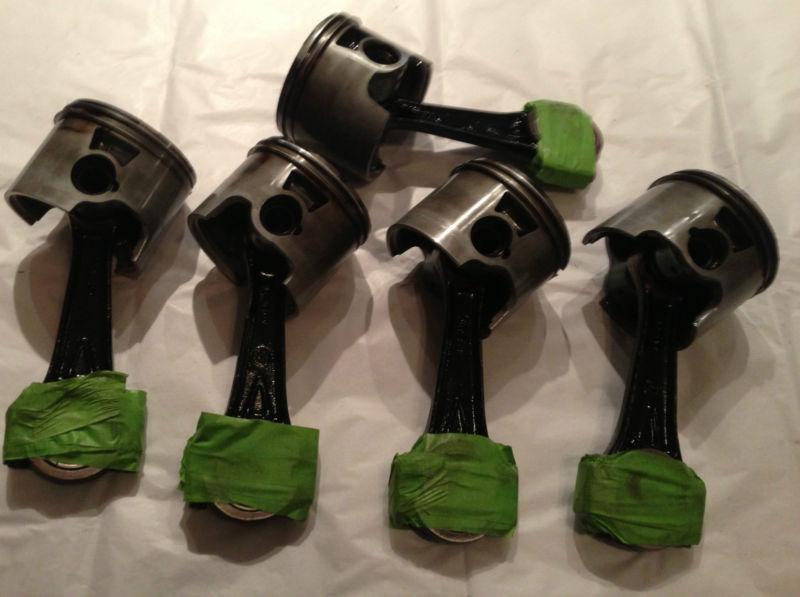 2002 225 evinrude pistons with rods/bearings (5)