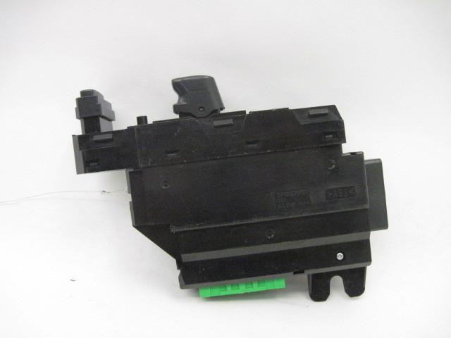 WINDOW SWITCH Volvo V70 2004 04 37605, US $34.99, image 4