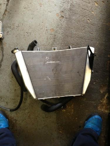 Gsxr 1000 suzuki radaitor