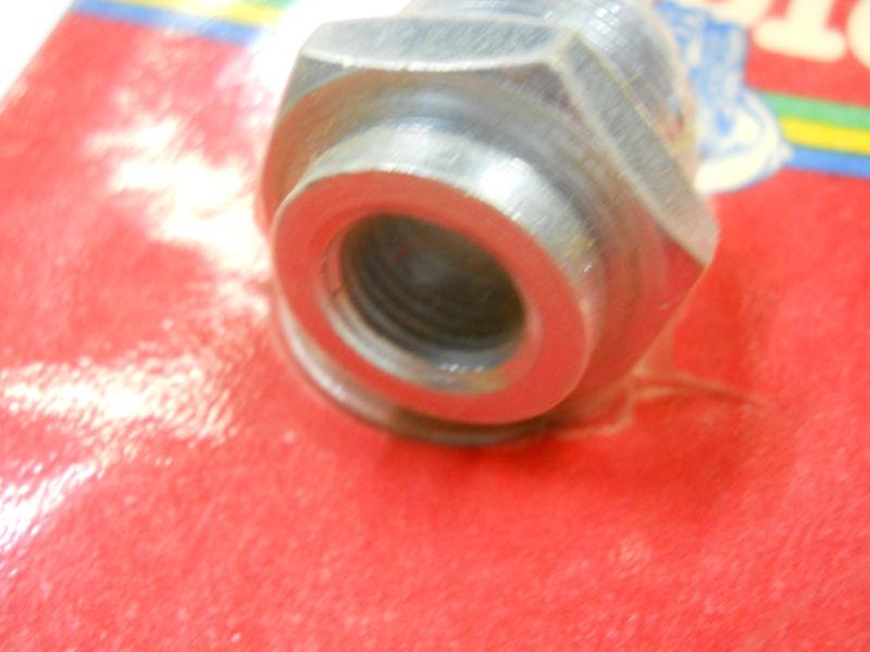 Help Parts 7/8'' Self-Tapping Carburetor Fitting - 5/16'' Inlet, US $4.99, image 3