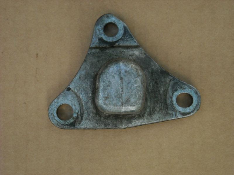 Audi s4 v8 4.2 b6 b7 front engine motor mount bracket 2004 - 2007