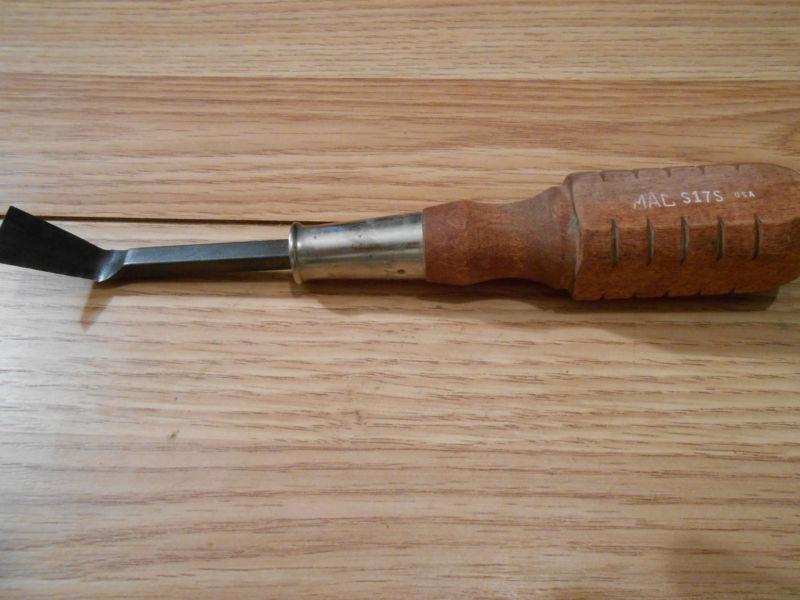 Mac wood handle carbon scraper 